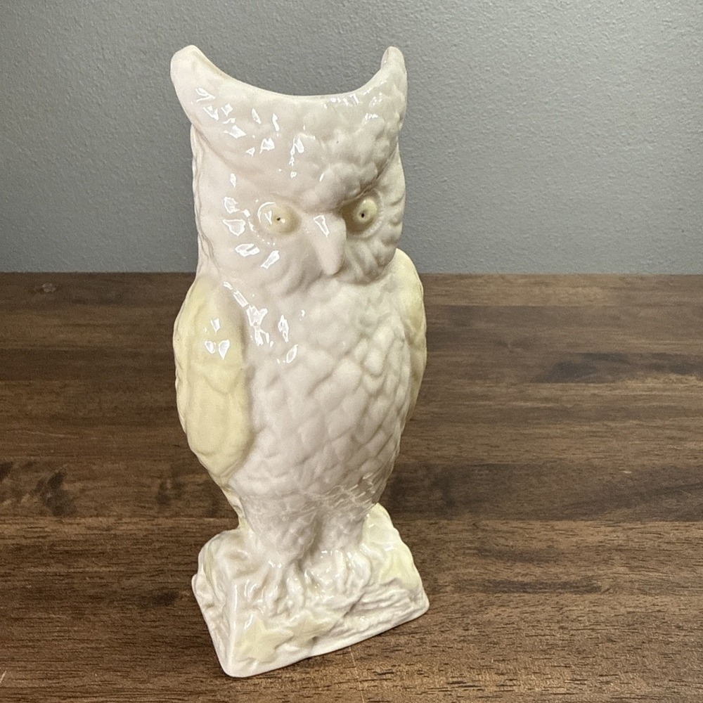 Belleek Porcelain Horned Owl Vase 8" Ireland 3rd Green Mark 1965-1980 Luster